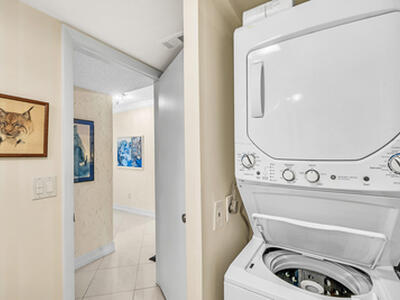 9285 Vista Del Lago, Boca Raton, FL 33428