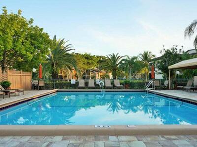 9285 Vista Del Lago, Boca Raton, FL 33428