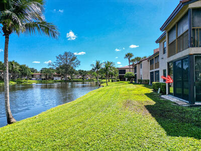 9285 Vista Del Lago, Boca Raton, FL 33428