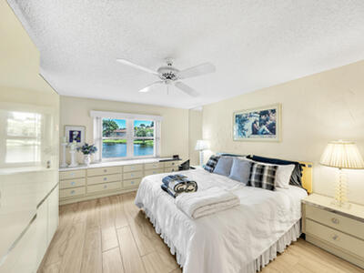 9285 Vista Del Lago, Boca Raton, FL 33428