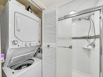 9285 Vista Del Lago, Boca Raton, FL 33428