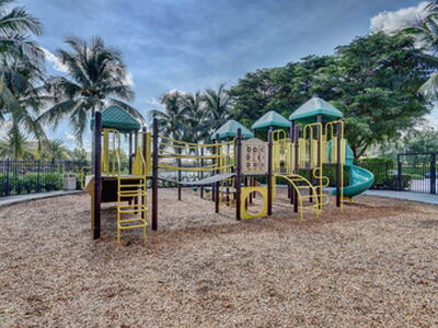 3553 Collonade Drive, Wellington, FL 33449