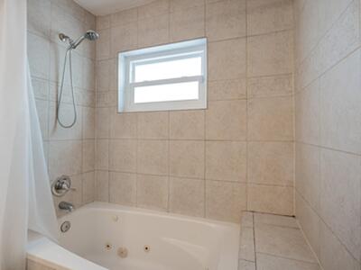 6824 SW 5th Street, Pembroke Pines, FL 33023