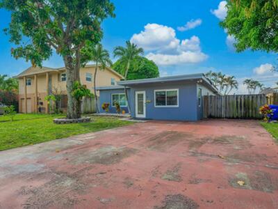 6824 SW 5th Street, Pembroke Pines, FL 33023