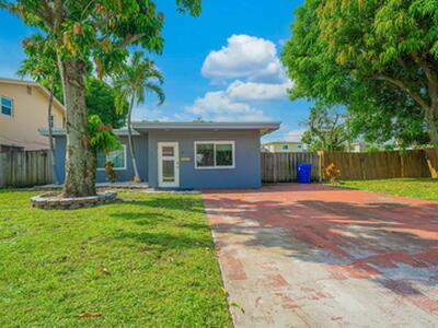 6824 SW 5th Street, Pembroke Pines, FL 33023