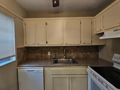 268 Norwich L, West Palm Beach, FL 33417