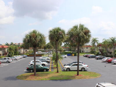 1 Abbey Lane, Delray Beach, FL 33446