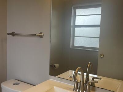 1 Abbey Lane, Delray Beach, FL 33446