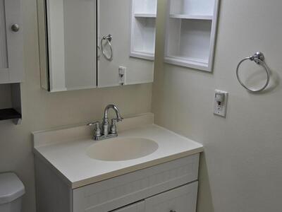 1 Abbey Lane, Delray Beach, FL 33446