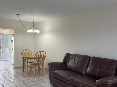 1 Abbey Lane, Delray Beach, FL 33446