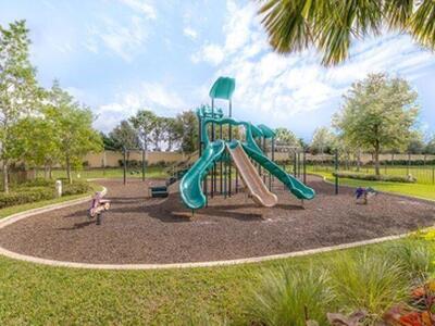 8290 Mulligan Circle, Port Saint Lucie, FL 34986