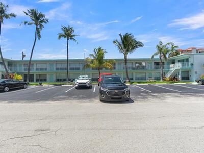 3212 NE 7th Place, Pompano Beach, FL 33062