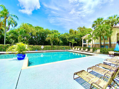 815 W Boynton Beach Boulevard, Boynton Beach, FL 33426