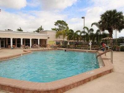 77 Andover C, West Palm Beach, FL 33417