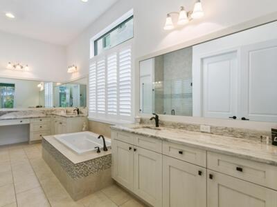 1098 Faulkner Ter Terrace, Palm Beach Gardens, FL 33418