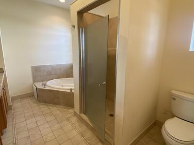 1950 Presidential 2 Way, West Palm Beach, FL 33401