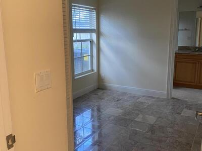 1950 Presidential 2 Way, West Palm Beach, FL 33401