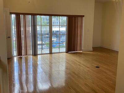 1950 Presidential 2 Way, West Palm Beach, FL 33401