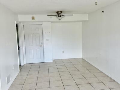 2475 NW 16th St Road, Miami, FL 33125