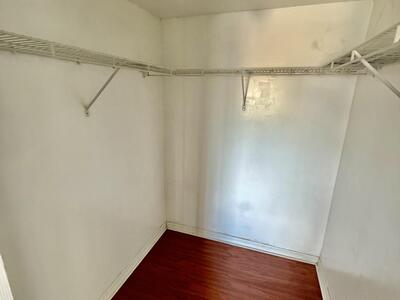 2475 NW 16th St Road, Miami, FL 33125