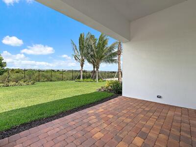 10724 Northbrook Circle, Palm Beach Gardens, FL 33412