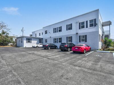 1401 Division Avenue, West Palm Beach, FL 33401