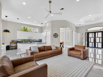 6778 Oakmont Way, West Palm Beach, FL 33412