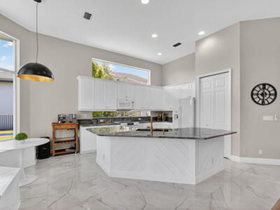 6778 Oakmont Way, West Palm Beach, FL 33412