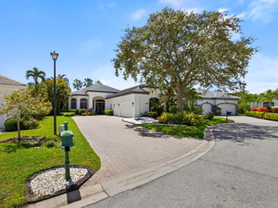 6778 Oakmont Way, West Palm Beach, FL 33412