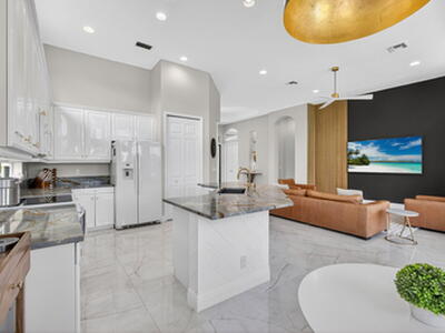 6778 Oakmont Way, West Palm Beach, FL 33412