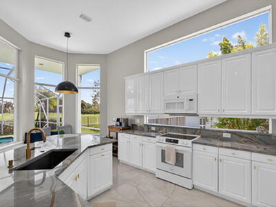 6778 Oakmont Way, West Palm Beach, FL 33412