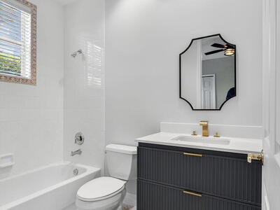 6778 Oakmont Way, West Palm Beach, FL 33412