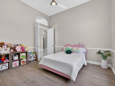 6778 Oakmont Way, West Palm Beach, FL 33412