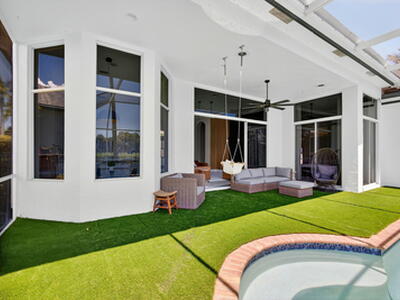 6778 Oakmont Way, West Palm Beach, FL 33412