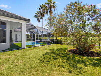 6778 Oakmont Way, West Palm Beach, FL 33412