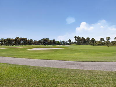 6778 Oakmont Way, West Palm Beach, FL 33412