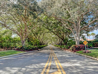 6778 Oakmont Way, West Palm Beach, FL 33412