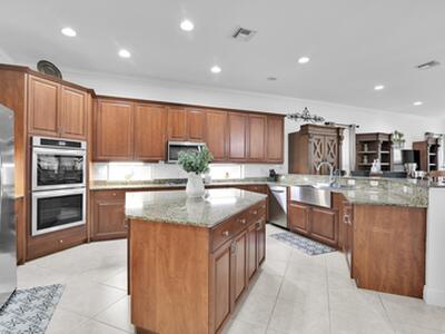 10703 Versailles Boulevard, Wellington, FL 33449