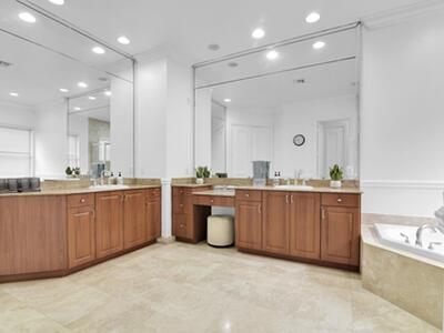 10703 Versailles Boulevard, Wellington, FL 33449