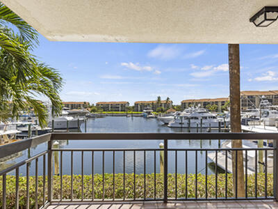 2401 Marina Isle Way, Jupiter, FL 33477
