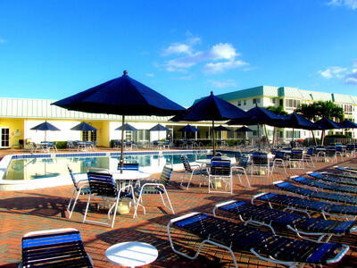 19 Colonial Club Drive, Boynton Beach, FL 33435