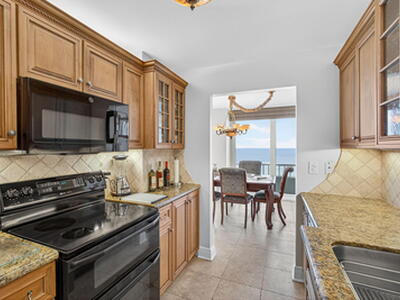 5550 N Ocean Drive, Singer Island, FL 33404