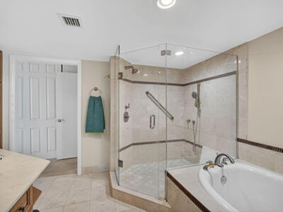 5550 N Ocean Drive, Singer Island, FL 33404