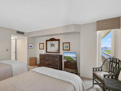 5550 N Ocean Drive, Singer Island, FL 33404