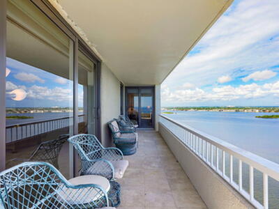 5550 N Ocean Drive, Singer Island, FL 33404