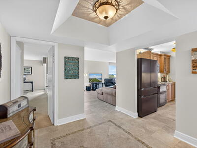 5550 N Ocean Drive, Singer Island, FL 33404