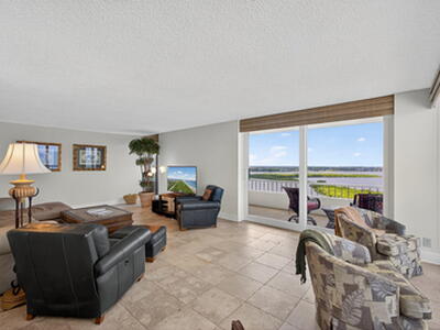 5550 N Ocean Drive, Singer Island, FL 33404