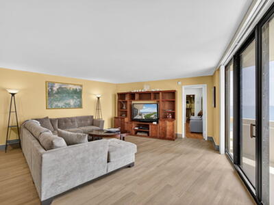 2800 N Ocean Drive, Singer Island, FL 33404