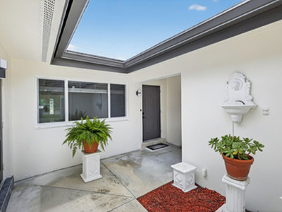 4442 Sea Grape Drive S