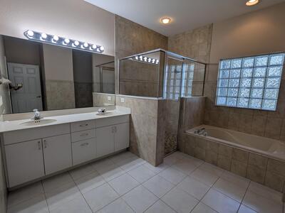 601 NW Waverly Circle, Port Saint Lucie, FL 34983